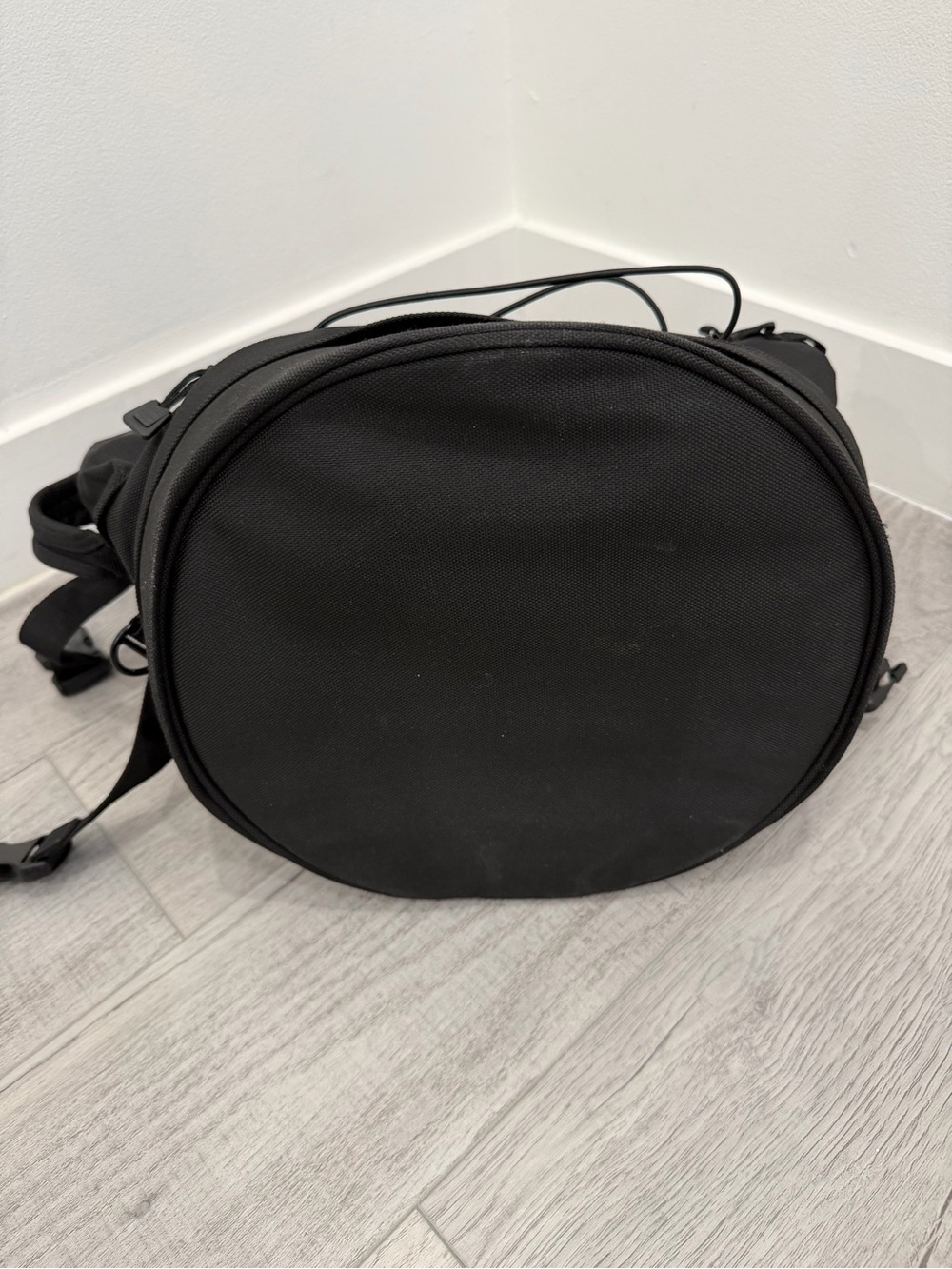 Kuryakyn Momentum Freeloader Sissy Bar Duffel Bag - Picture 15 of 15